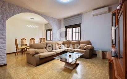 Living room of Flat for sale in  Madrid Capital  with Air Conditioner