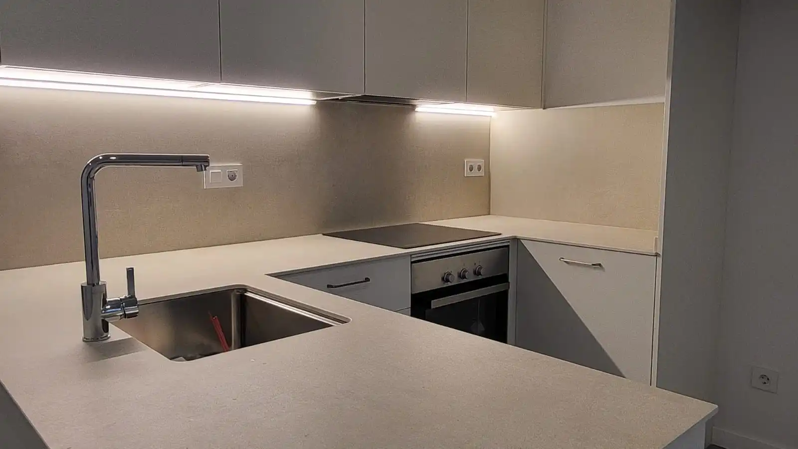 Cocina de Planta baja en venta en Sabadell con Aire acondicionado y Calefacción