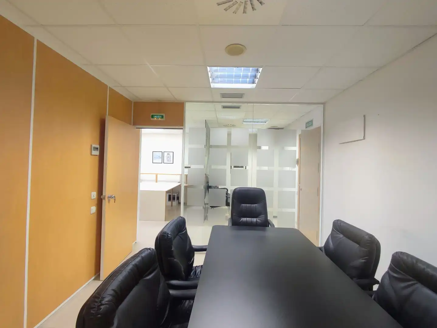 Oficina en venta en Aranguren con Aire acondicionado, Calefacción y Amueblado