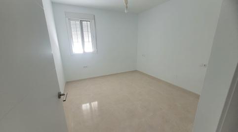 Photo 4 of Flat to rent in Calle Caballero del Febo, Fuente Alegre - El Chaparral - Los Morales, Málaga