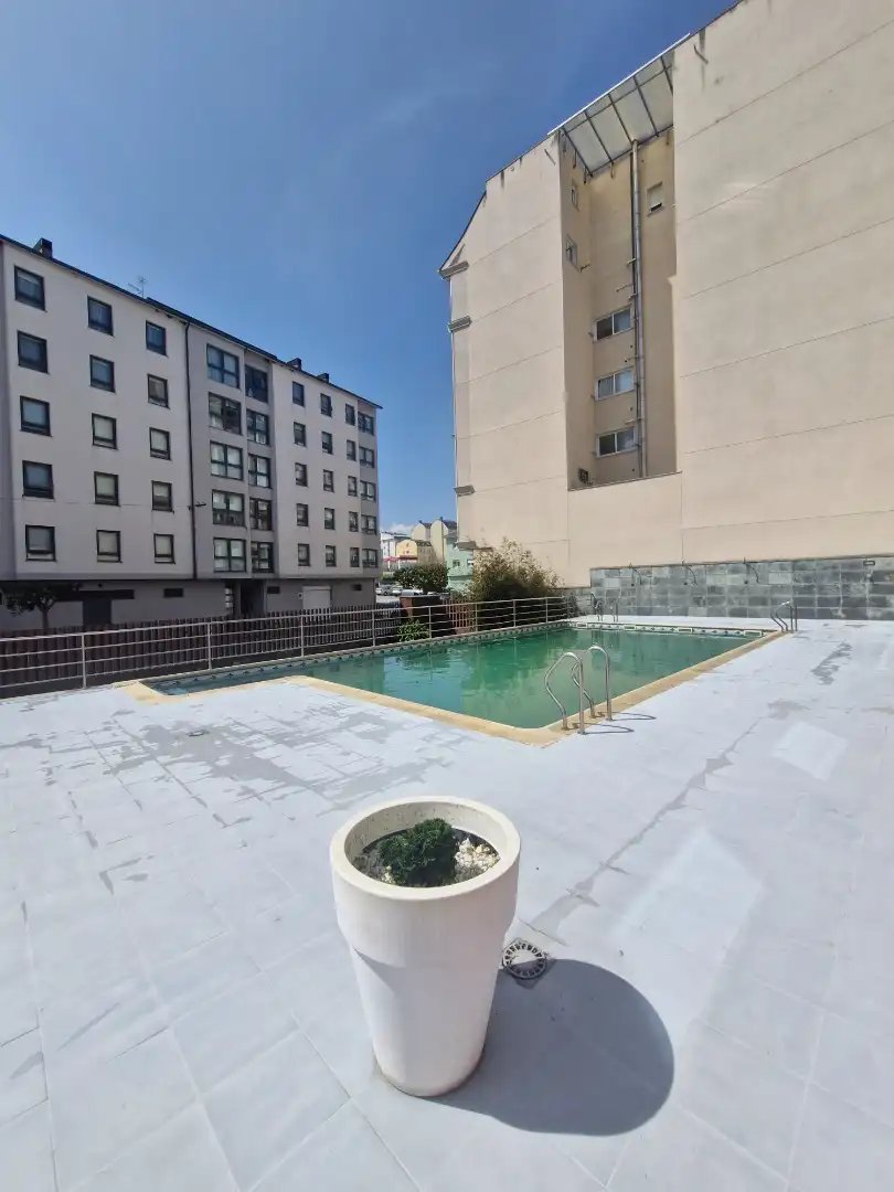 Schwimmbecken von Wohnung zum Verkauf in Foz mit Heizung, Terrasse und Abstellraum