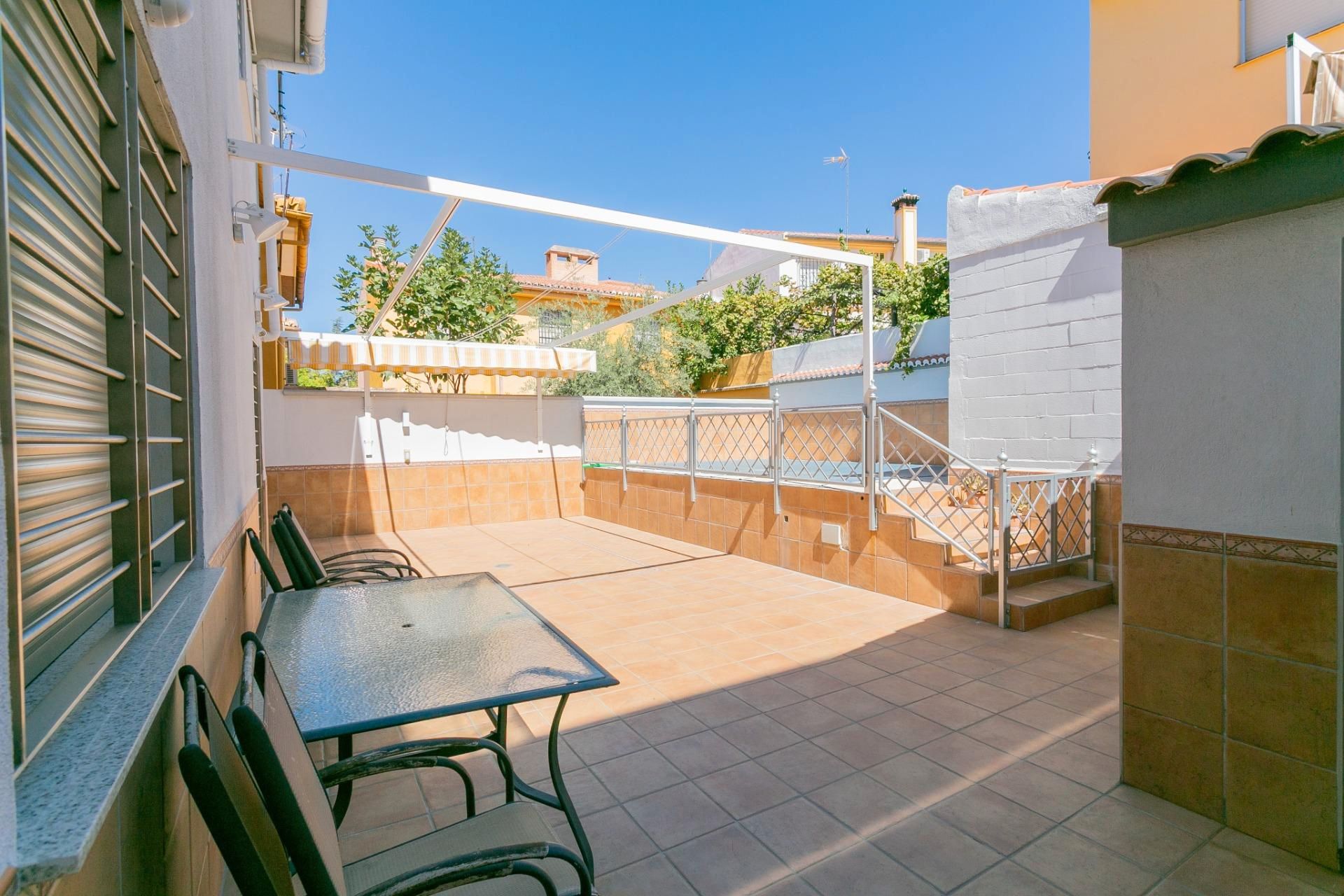 Terrassa de Casa o xalet en venda en Maracena amb Calefacció, Terrassa i Piscina