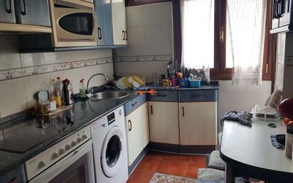 Kitchen of Flat for sale in Castro-Urdiales