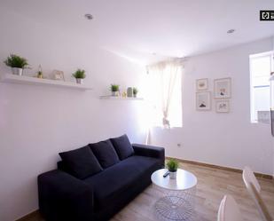 Living room of Flat to share in  Valencia Capital  with Air Conditioner and Terrace