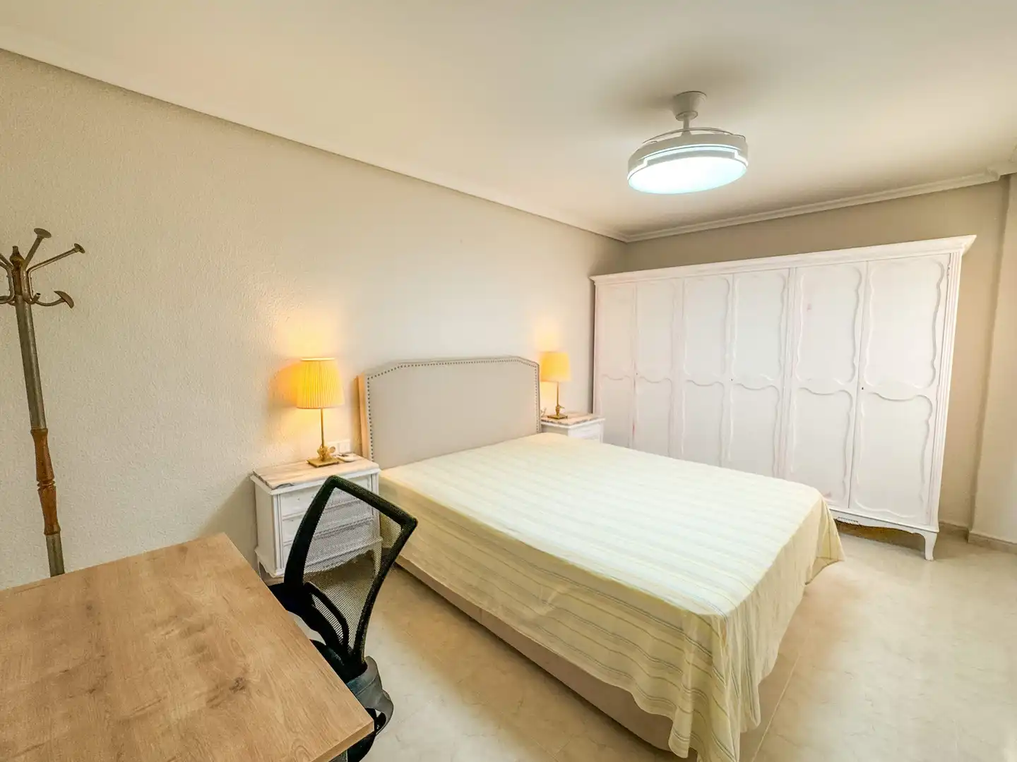 Habitación en Reina Victoria - Miguel Hernández