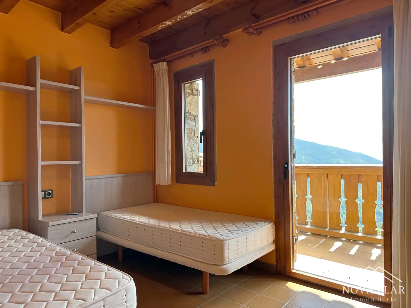 Schlafzimmer von Einfamilien-Reihenhaus zum Verkauf in Vilallonga de Ter mit Heizung, Privatgarten und Terrasse