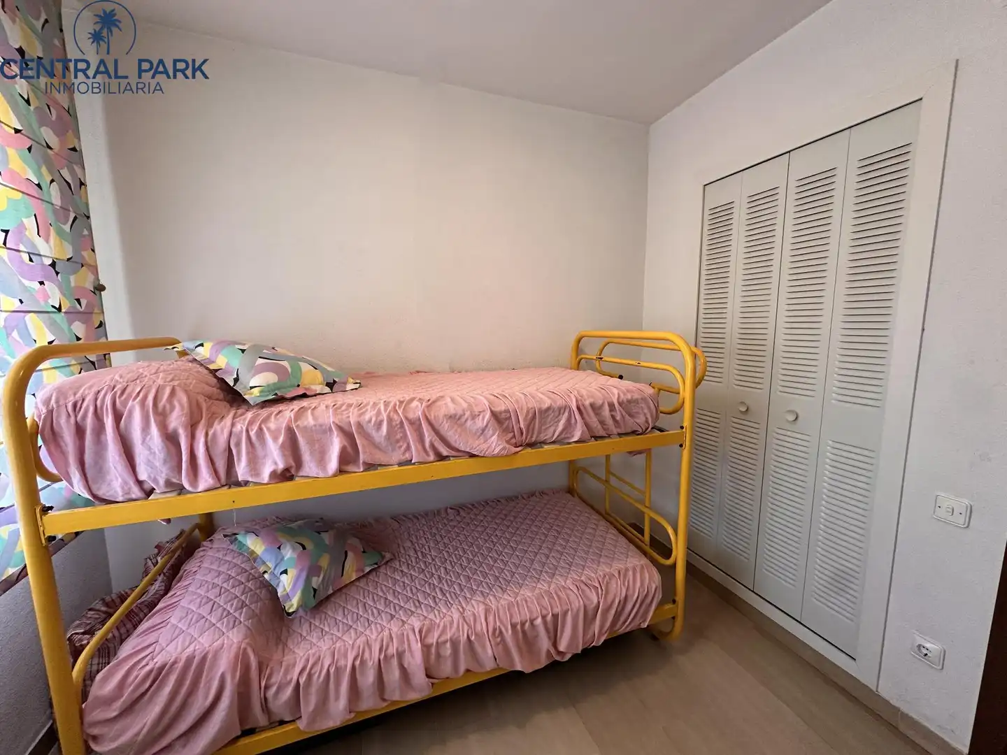 Habitación de Apartamento en venta en Salou con Aire acondicionado, Terraza y Amueblado
