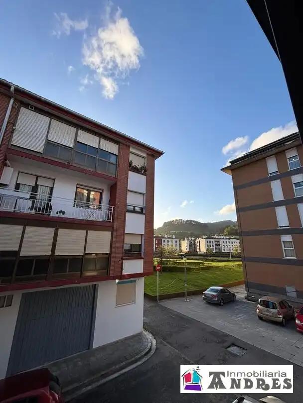 Exterior view of Flat for sale in Gernika-Lumo  with Heating, Private garden and Storage room