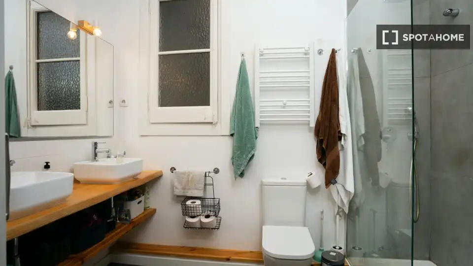 Habitación en La Nova Esquerra de l'Eixample