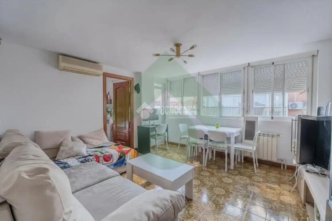 Living room of Flat for sale in Madrid  with Air Conditioner, Heating and Terrace
