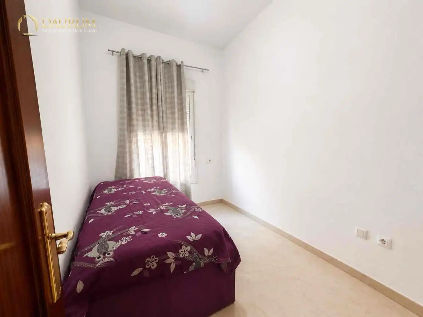 Habitación de Piso en venta en Dos Hermanas con Aire acondicionado, Calefacción y Amueblado