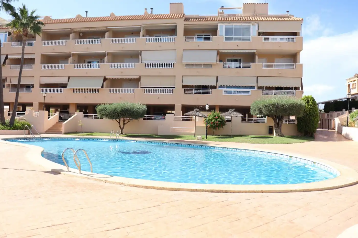 Pis amb piscina de lloguer a Santa Pola ciudad