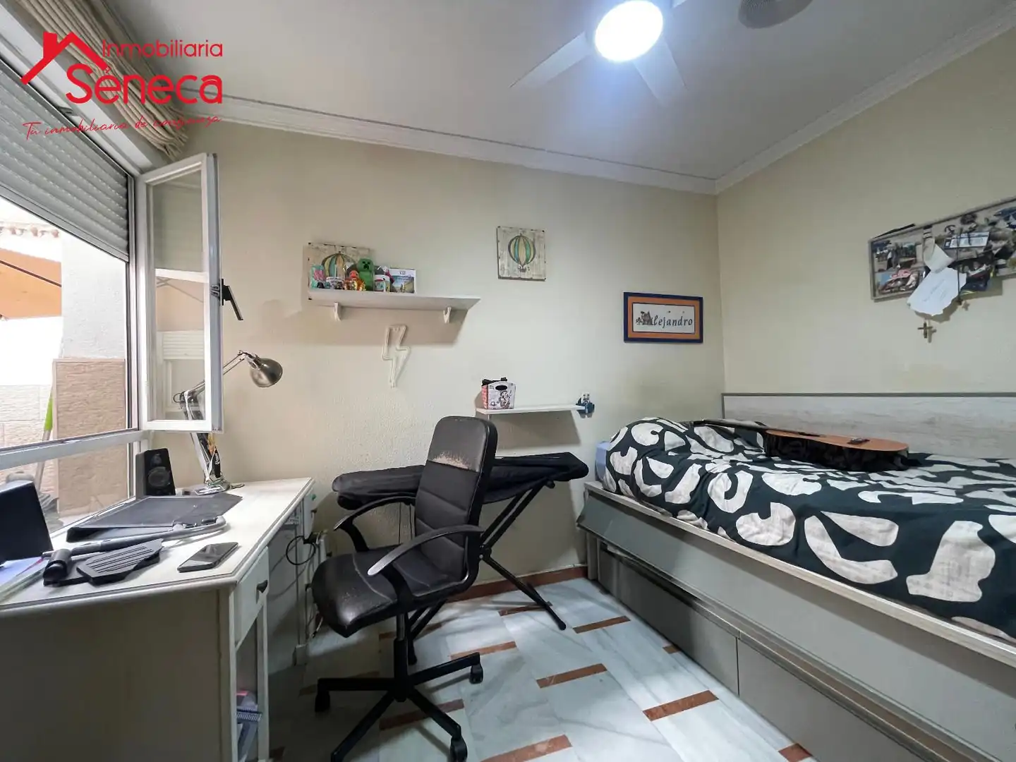 Bedroom of Flat for sale in Córdoba  with Air Conditioner, Heating and Storage room