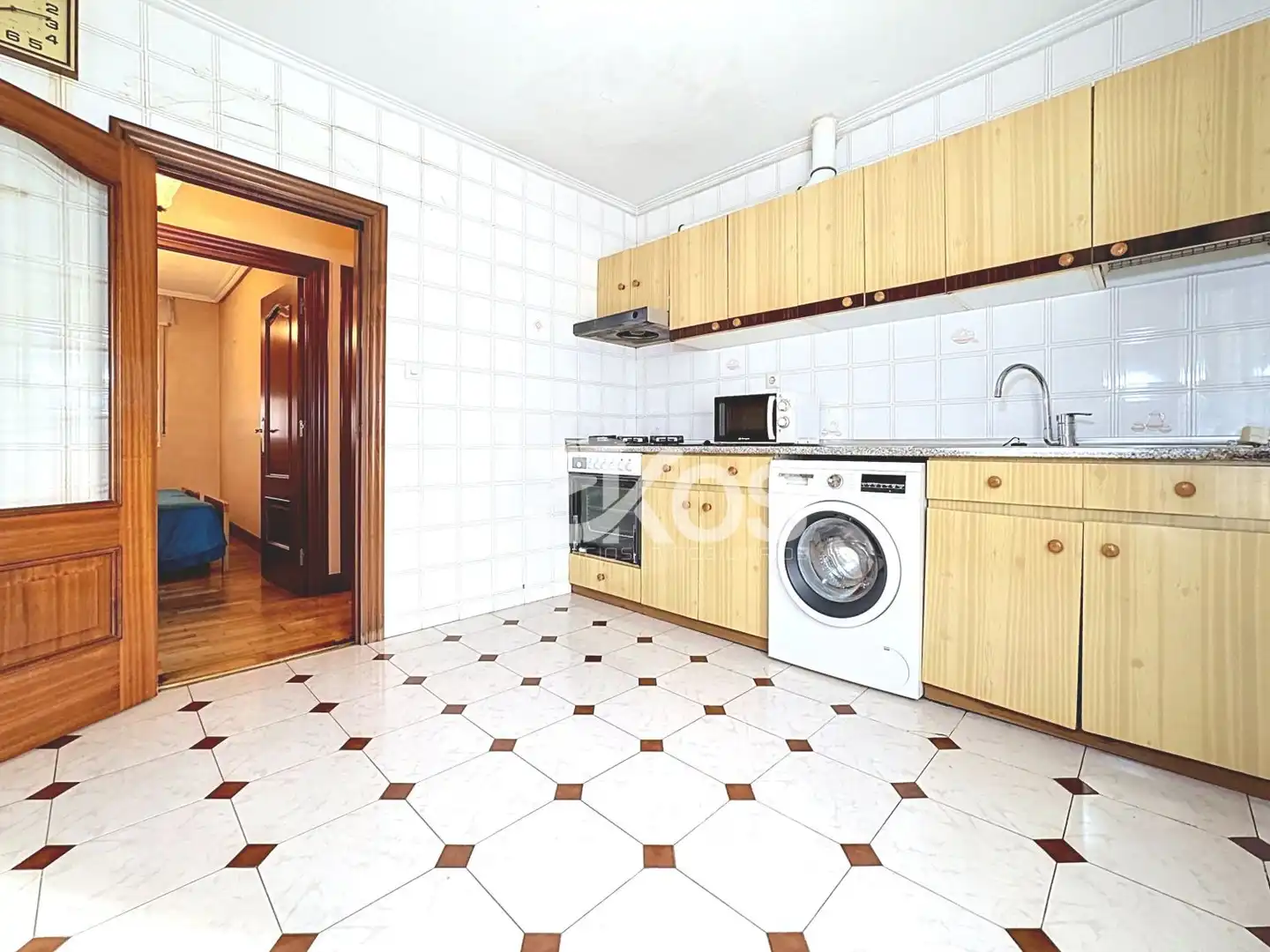 Kitchen of Flat for sale in Arrasate / Mondragón  with Heating and Balcony