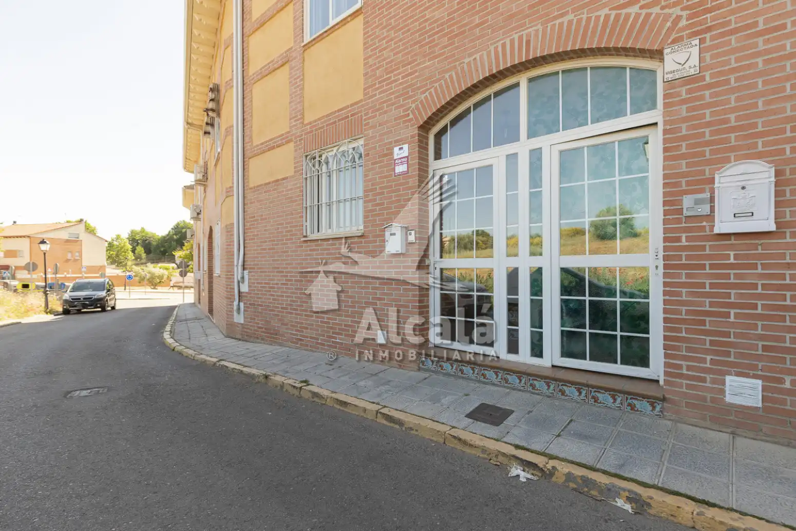 Vista exterior de Casa o xalet en venda en Villanueva de la Torre amb Calefacció i Jardí privat