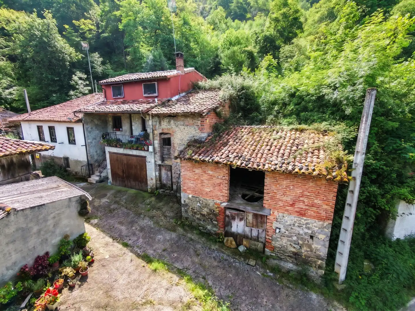 Vista exterior de Casa o xalet en venda en Llanes amb Calefacció