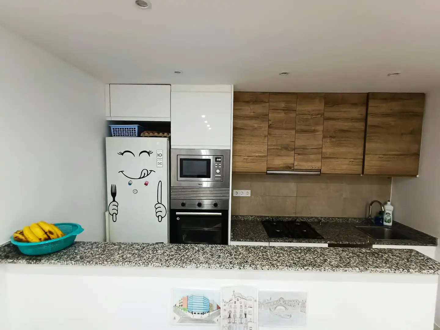 Kitchen of Flat for share in L'Hospitalet de Llobregat  with Air Conditioner, Heating and Furnished
