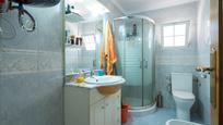 Bathroom of Flat for sale in  Granada Capital
