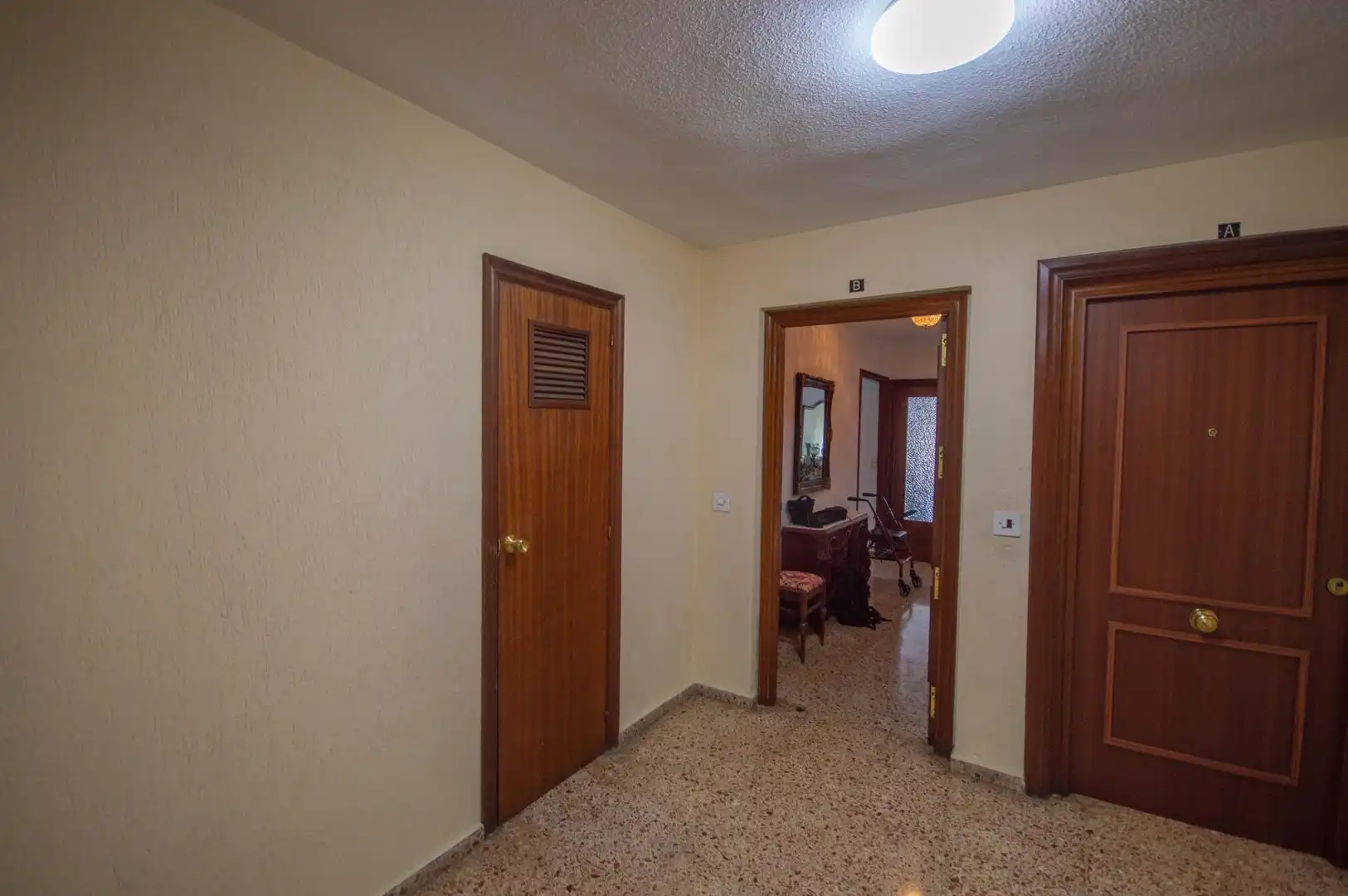 Piso en venta en Alicante / Alacant con Aire acondicionado y Balcón