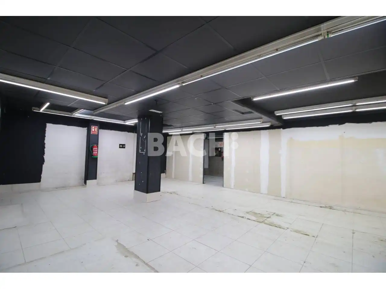 Locale commerciale in affitto a Calle Jacint Verdaguer 29, imagen 10