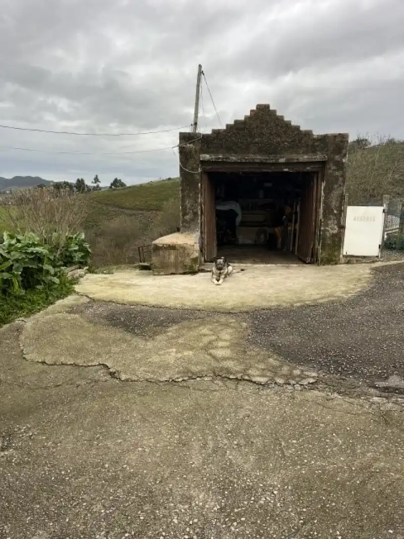 Vista exterior de Casa o chalet en venta en Miengo con Calefacción y Trastero