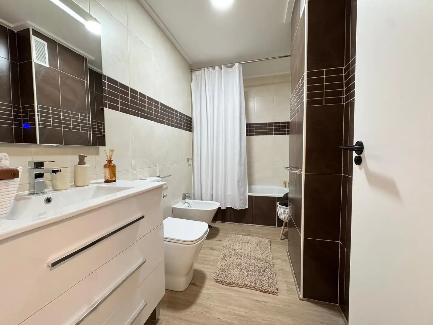 Apartamento con terraza en venta en Calle CAMPOAMOR, imagen 6