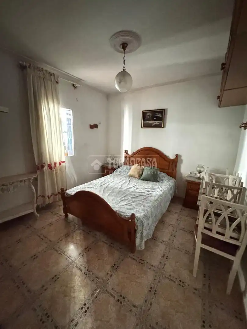 Bedroom of Flat for sale in Sevilla