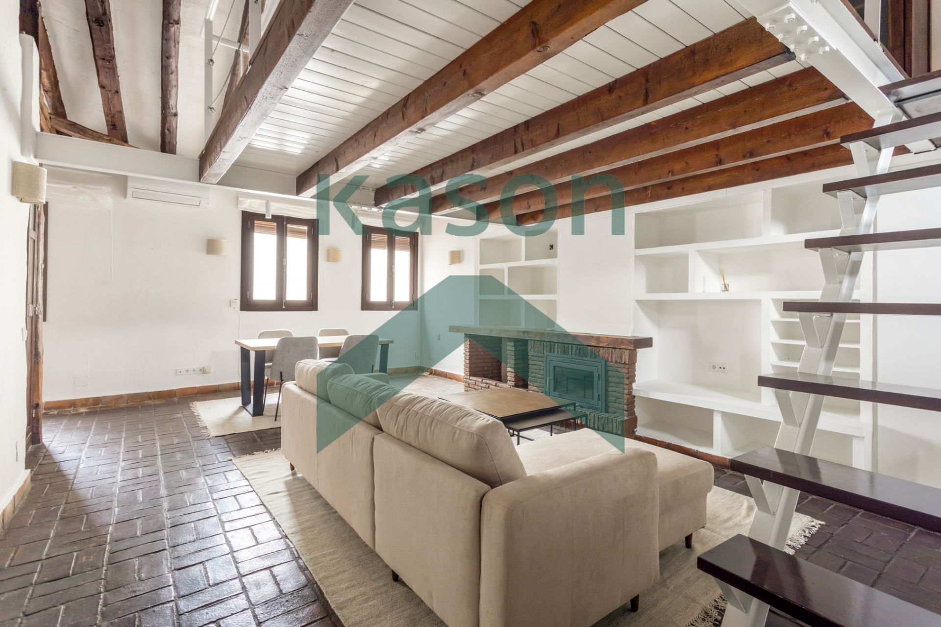 Living room of Duplex to rent in  Madrid Capital  with Air Conditioner, Heating and Furnished
