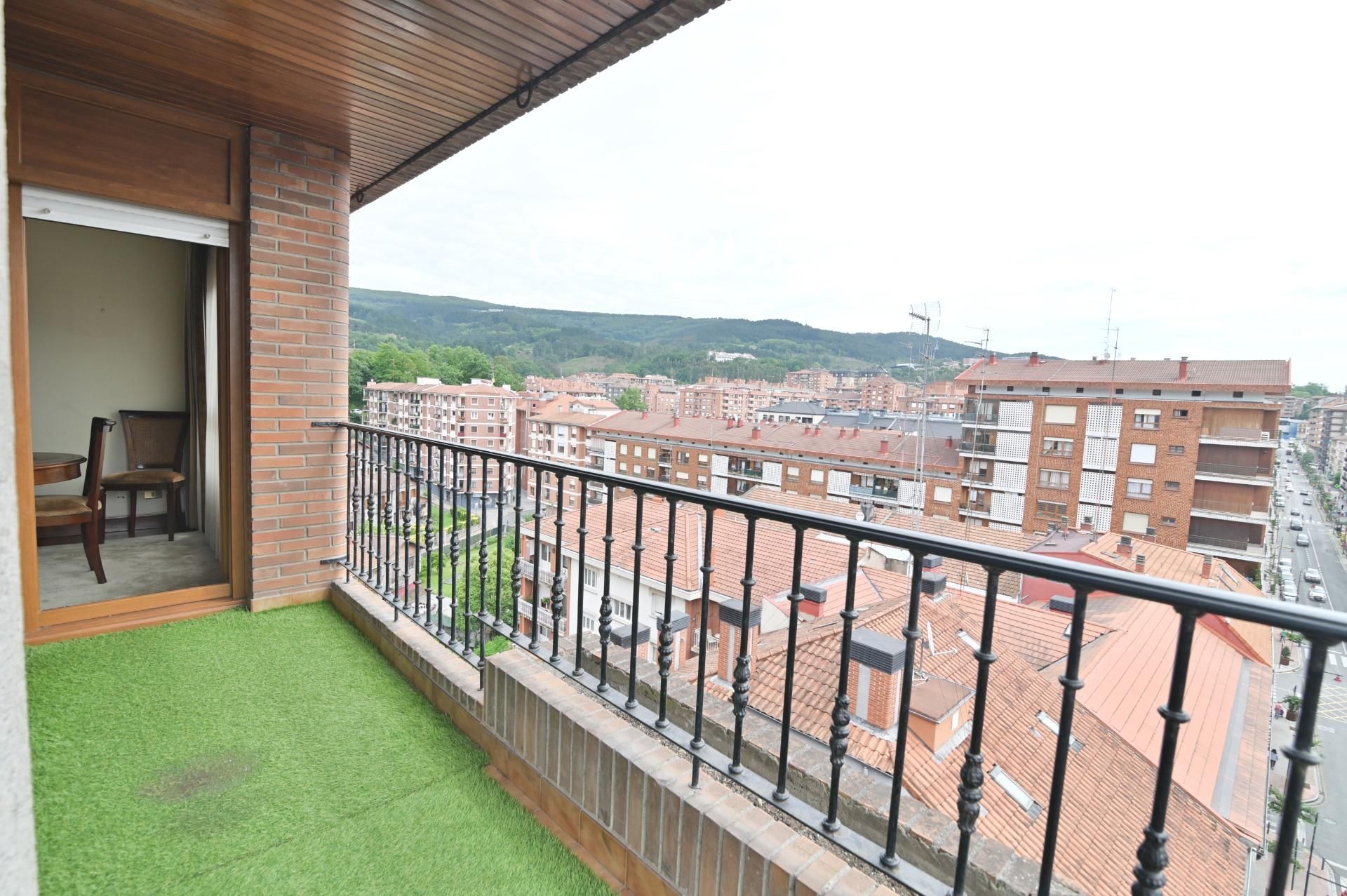 Terrassa de Pis en venda en Galdakao amb Calefacció, Terrassa i Traster