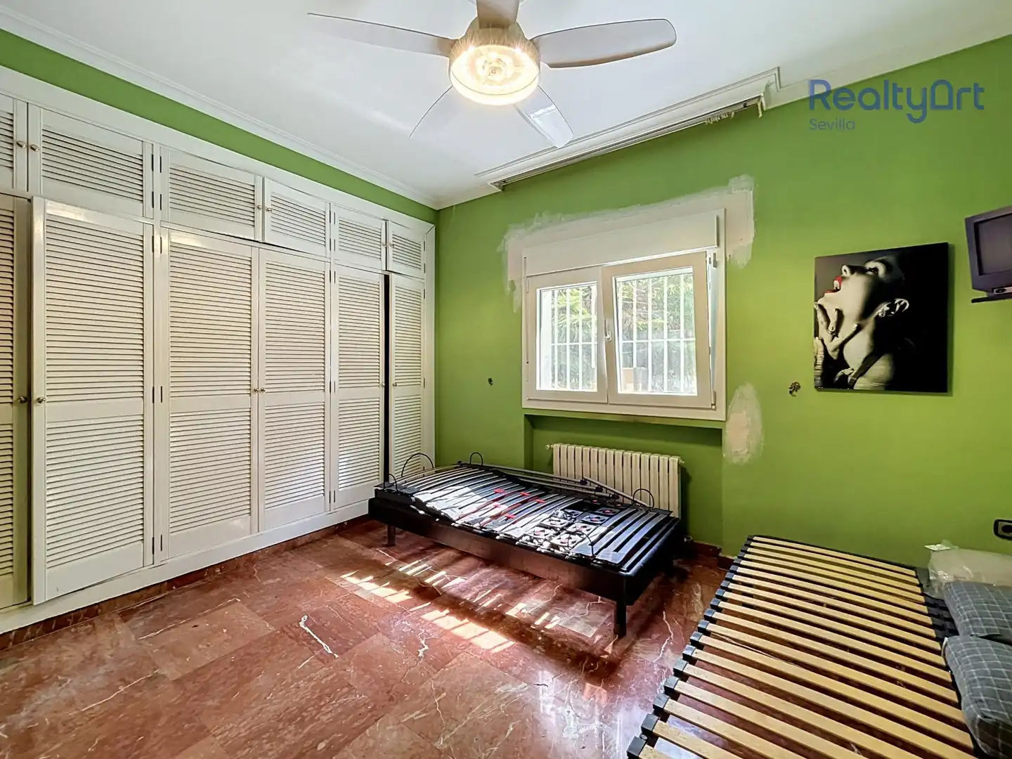 Bedroom of Houses for sale in Alcalá de Guadaira  with Air Conditioner, Heating and Private garden