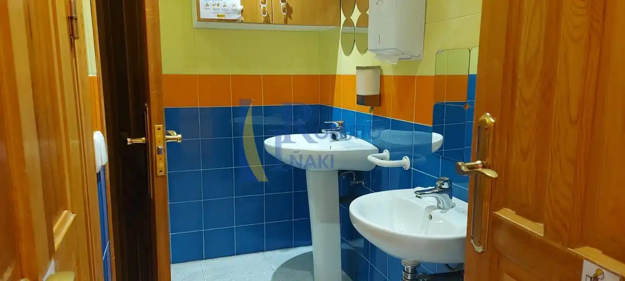 Local comercial en venda a Valencia de Don Juan, imagen 7