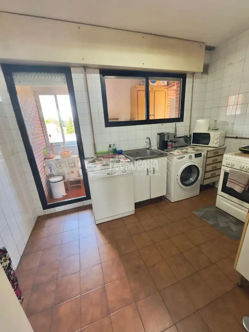 Kitchen of Flat for sale in Madrid