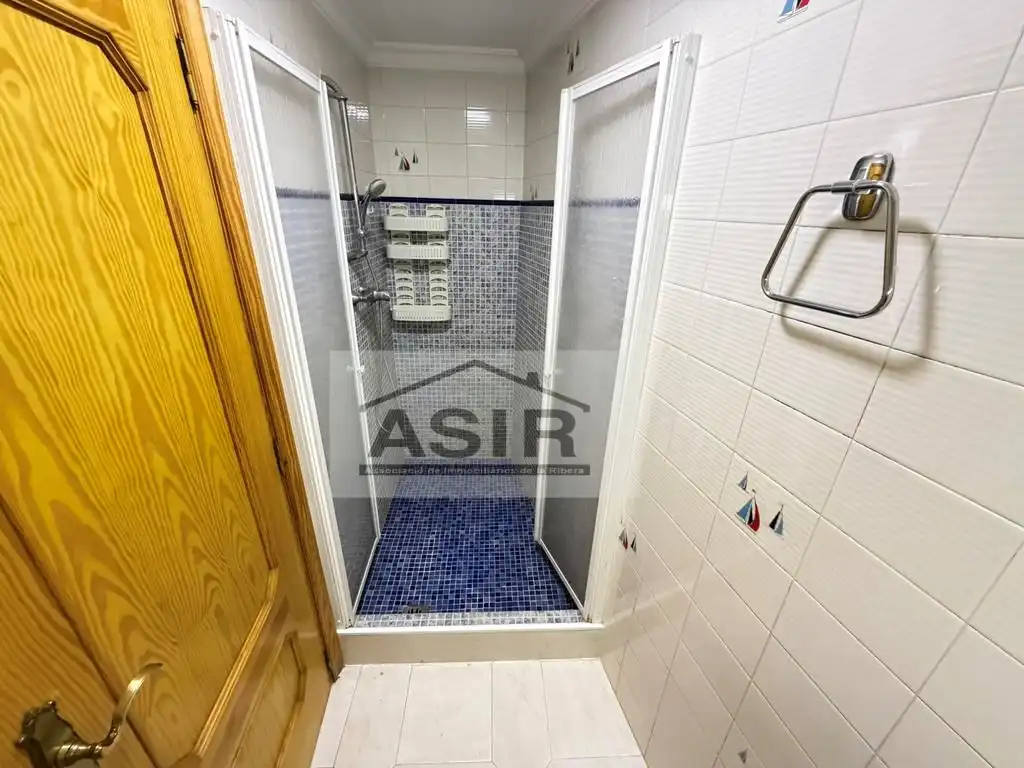 Bany de Casa o xalet en venda en Alzira amb Aire condicionat i Terrassa