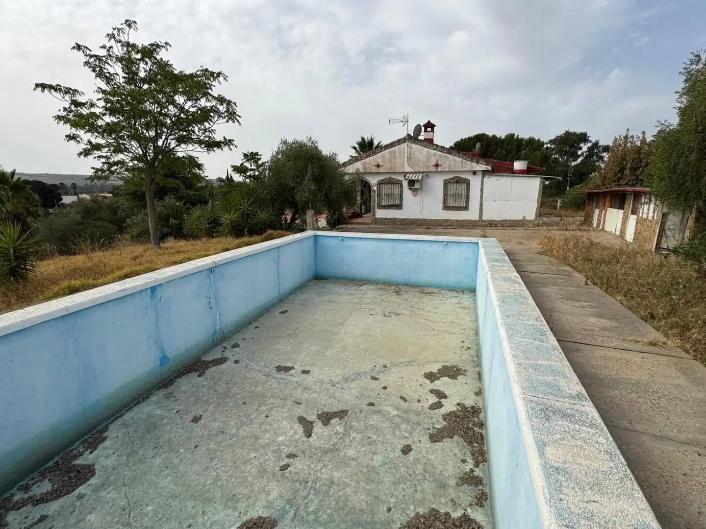 Chalet independiente Con una impresionante parcela de 3.600m2 !! parcela rustica en Los Ranchos de Guadiamar., imatge 3
