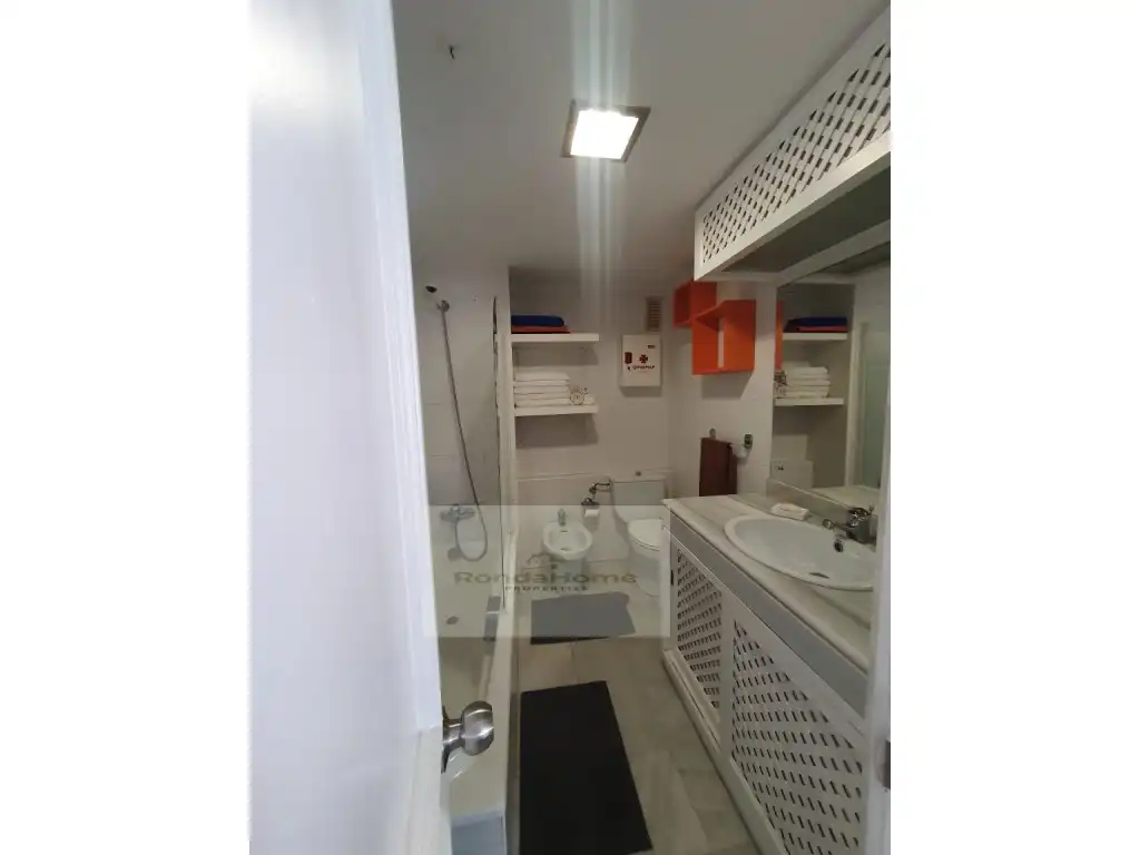 Badezimmer von Wohnung zur Miete in Benalmádena