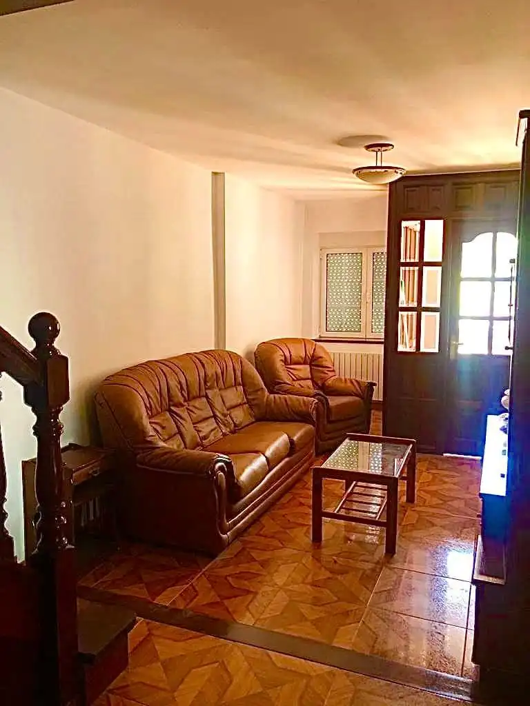Sala de estar de Casa o chalet en venta en Arenas de Iguña con Calefacción, Parquet y Terraza