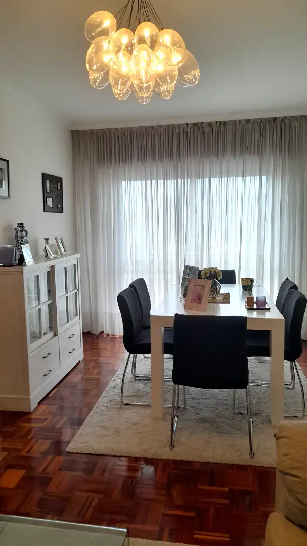 Comedor de Piso en venta en Pontevedra Capital  con Calefacción, Parquet y Trastero