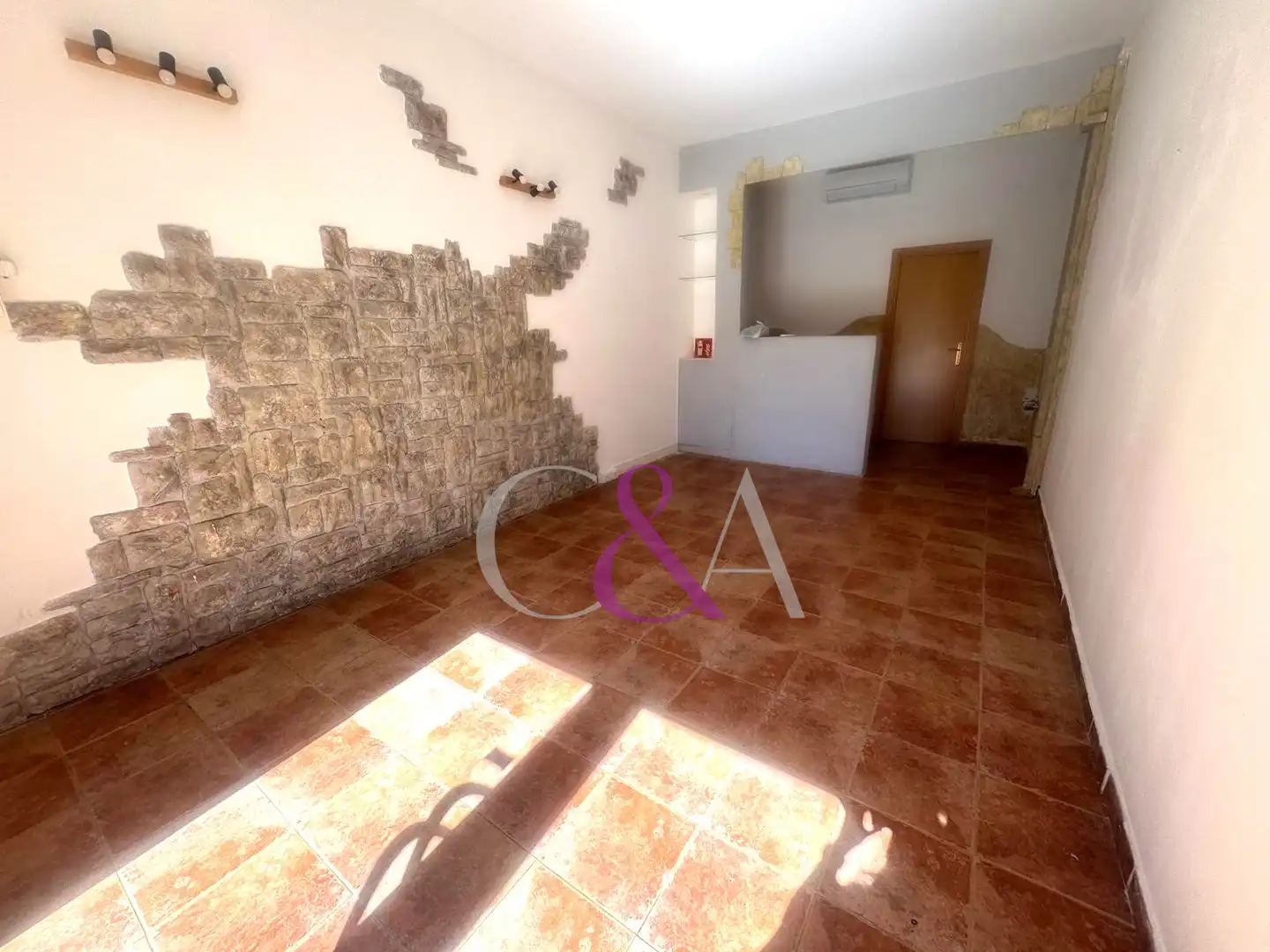 Business premises for sale in Carrer del Cardenal Vives, imagen 2