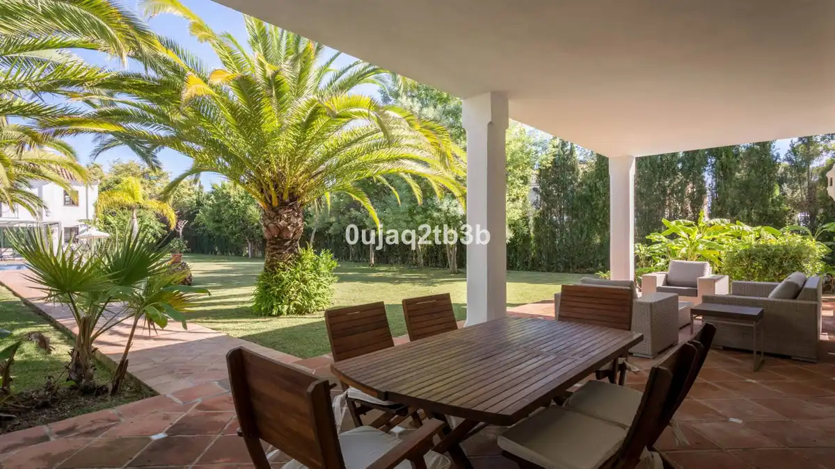 Casa amb piscina en venda a San Pedro de Alcántara, imagen 6