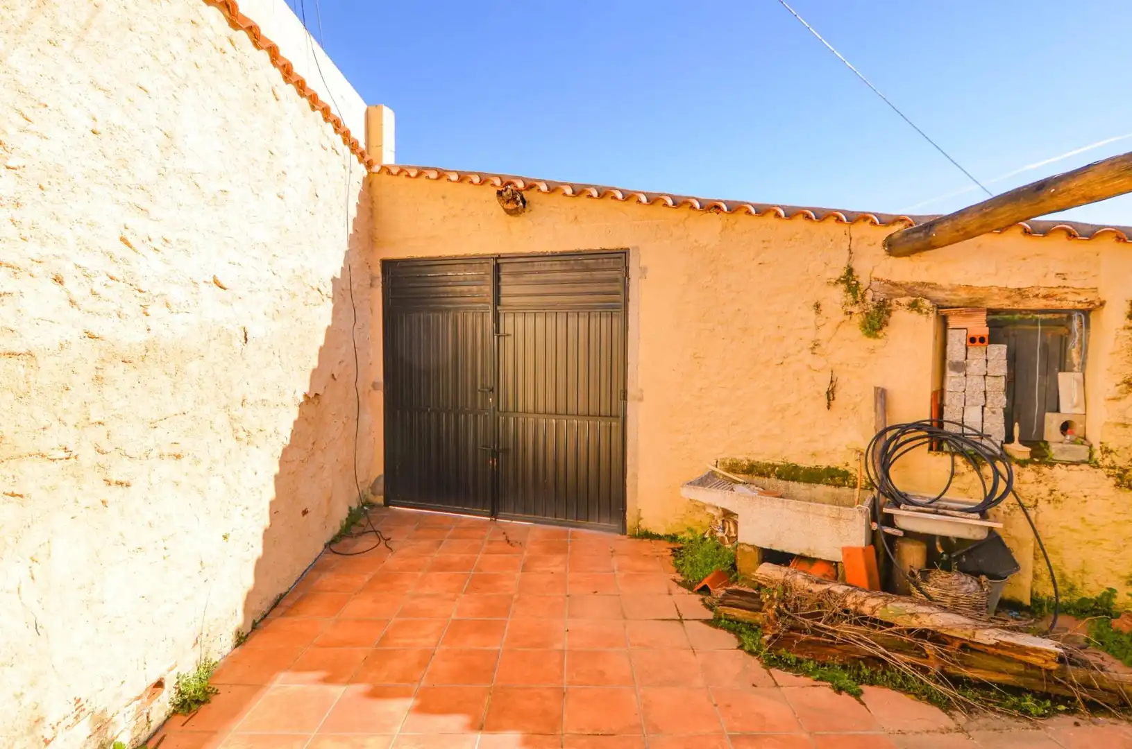Houses for sale in Frades de la Sierra