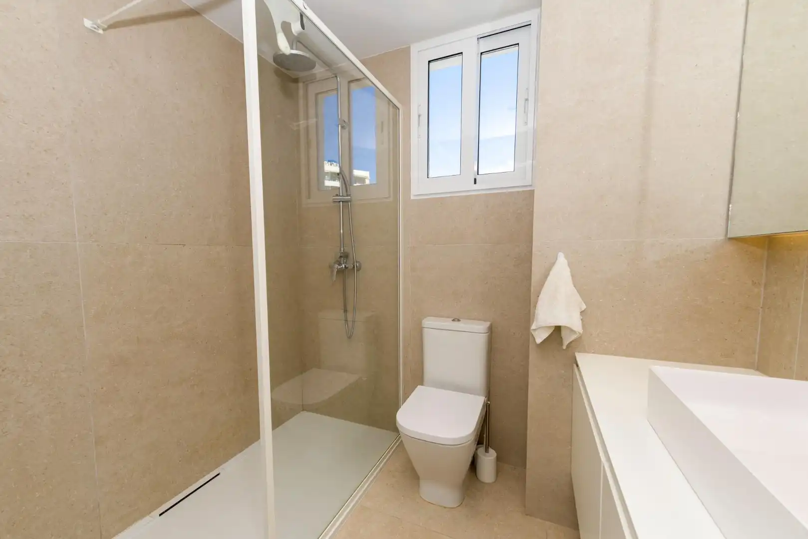 Bany de Apartament en venda en Oropesa del Mar / Orpesa amb Jardí privat, Terrassa i Traster