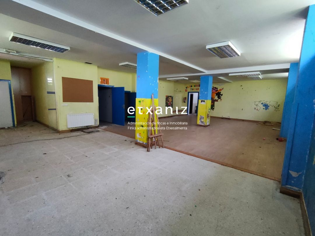 Premises for sale in Ola Kalea