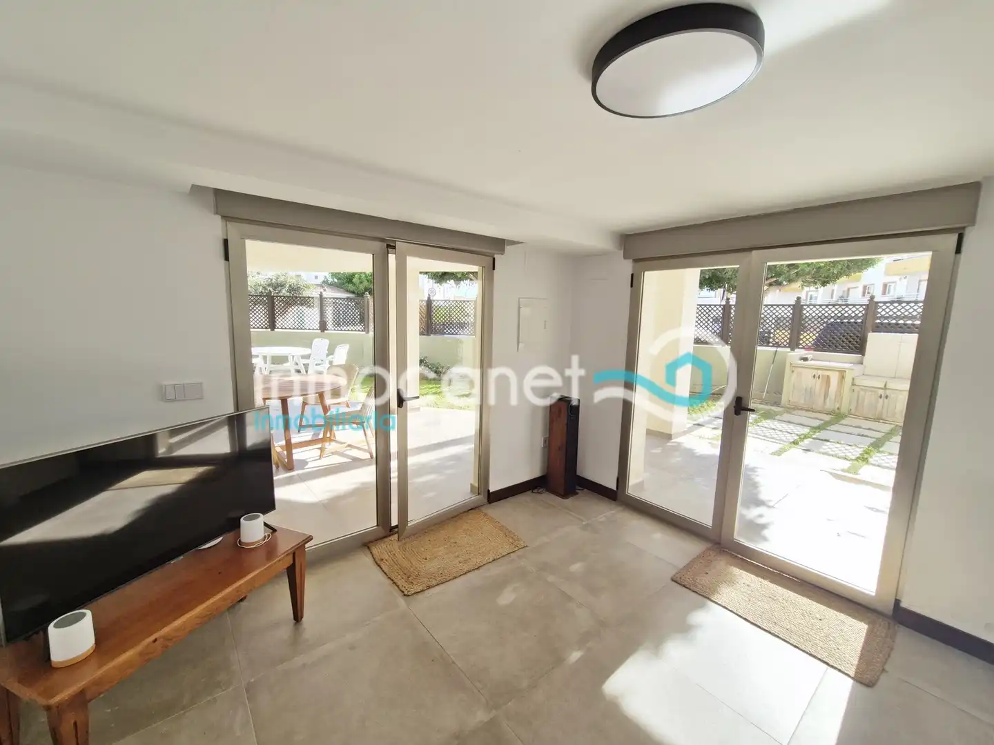 Vista exterior de Casa o xalet en venda en Oliva amb Aire condicionat, Calefacció i Terrassa