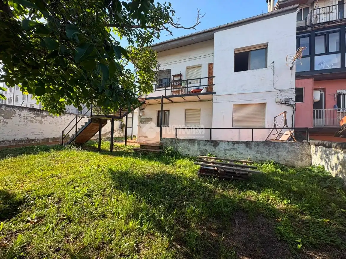 Casa con jardín en venta en C. León Felipe, imagen 6