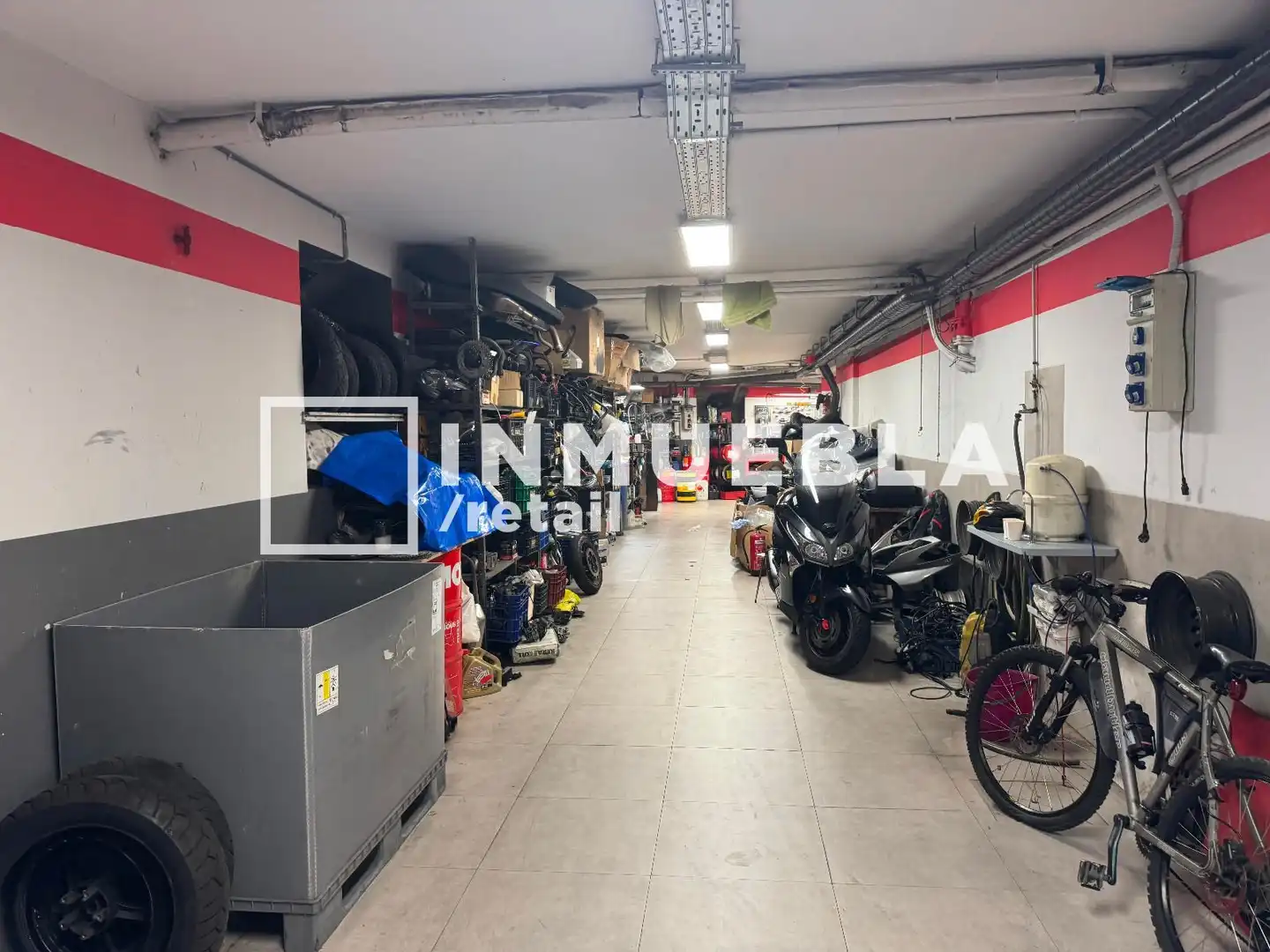 Premises for sale in  Barcelona Capital  with Furnished