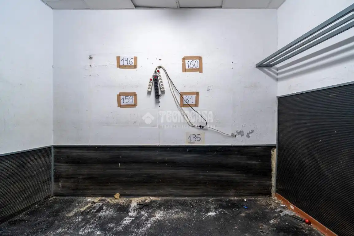 Local comercial en venda a Centro, imagen 25