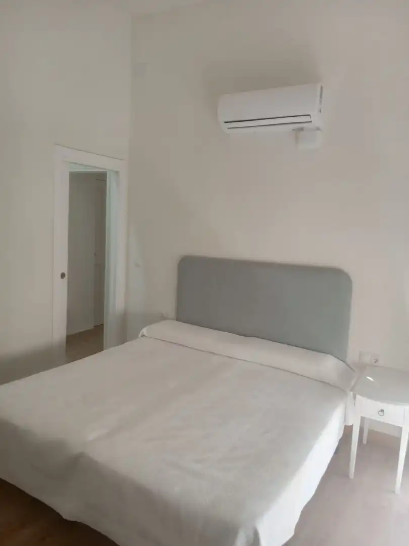 Habitación de Piso de alquiler en Málaga con Aire acondicionado y Amueblado