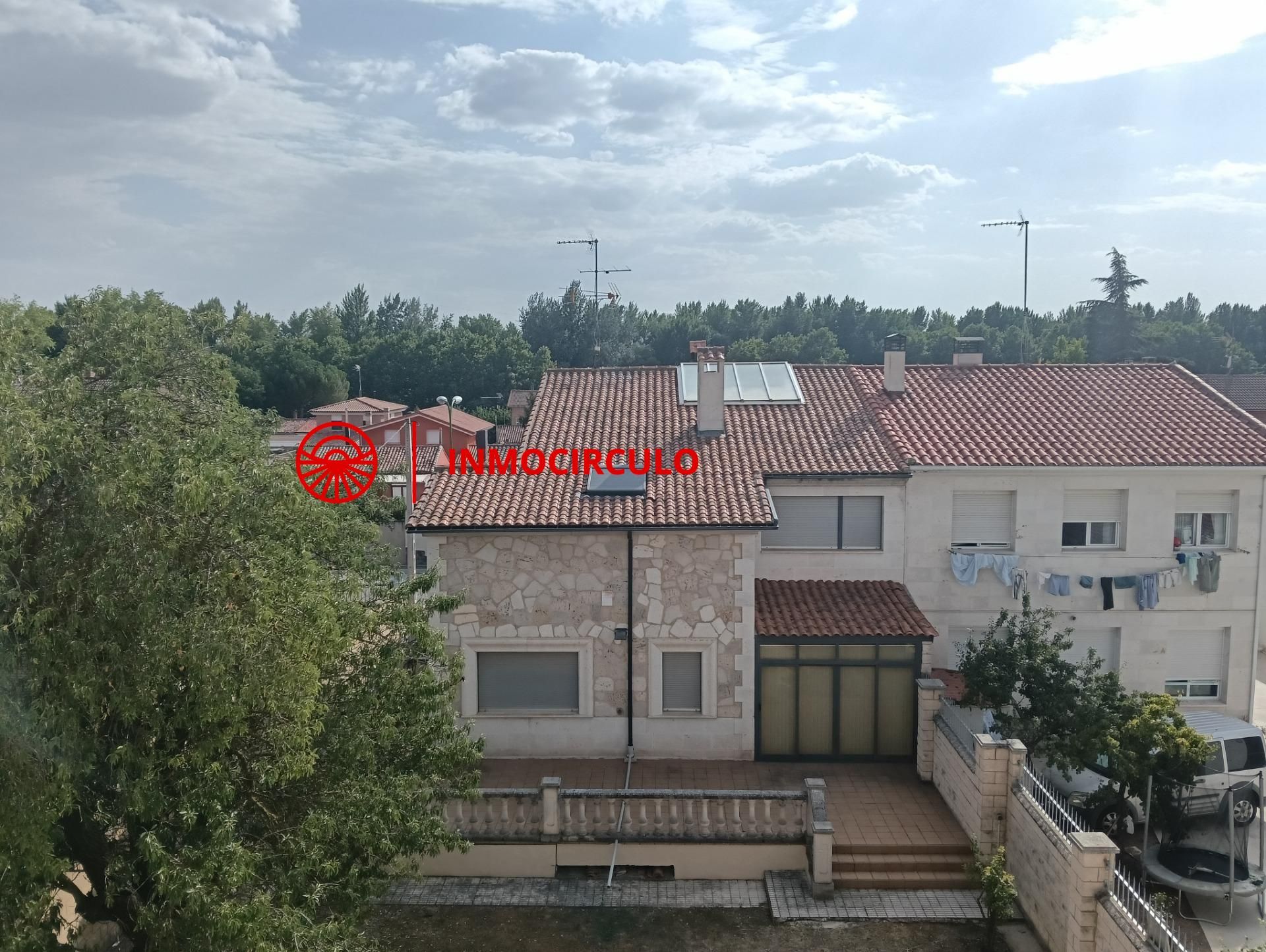 Vista exterior de Pis en venda en Burgos Capital amb Parquet