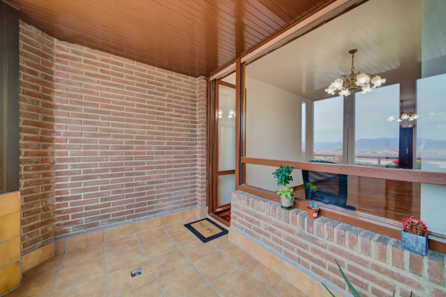 Piso en venta en  Pamplona / Iruña con Calefacción, Parquet y Trastero