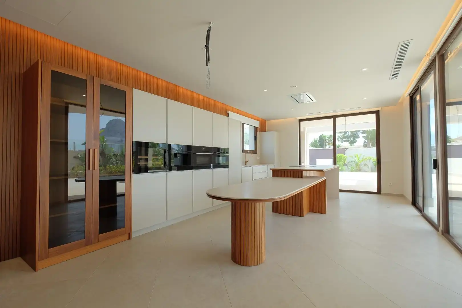 Chalet con piscina en venta en Marisol Park - Ortembach - Los Almendros, imagen 10